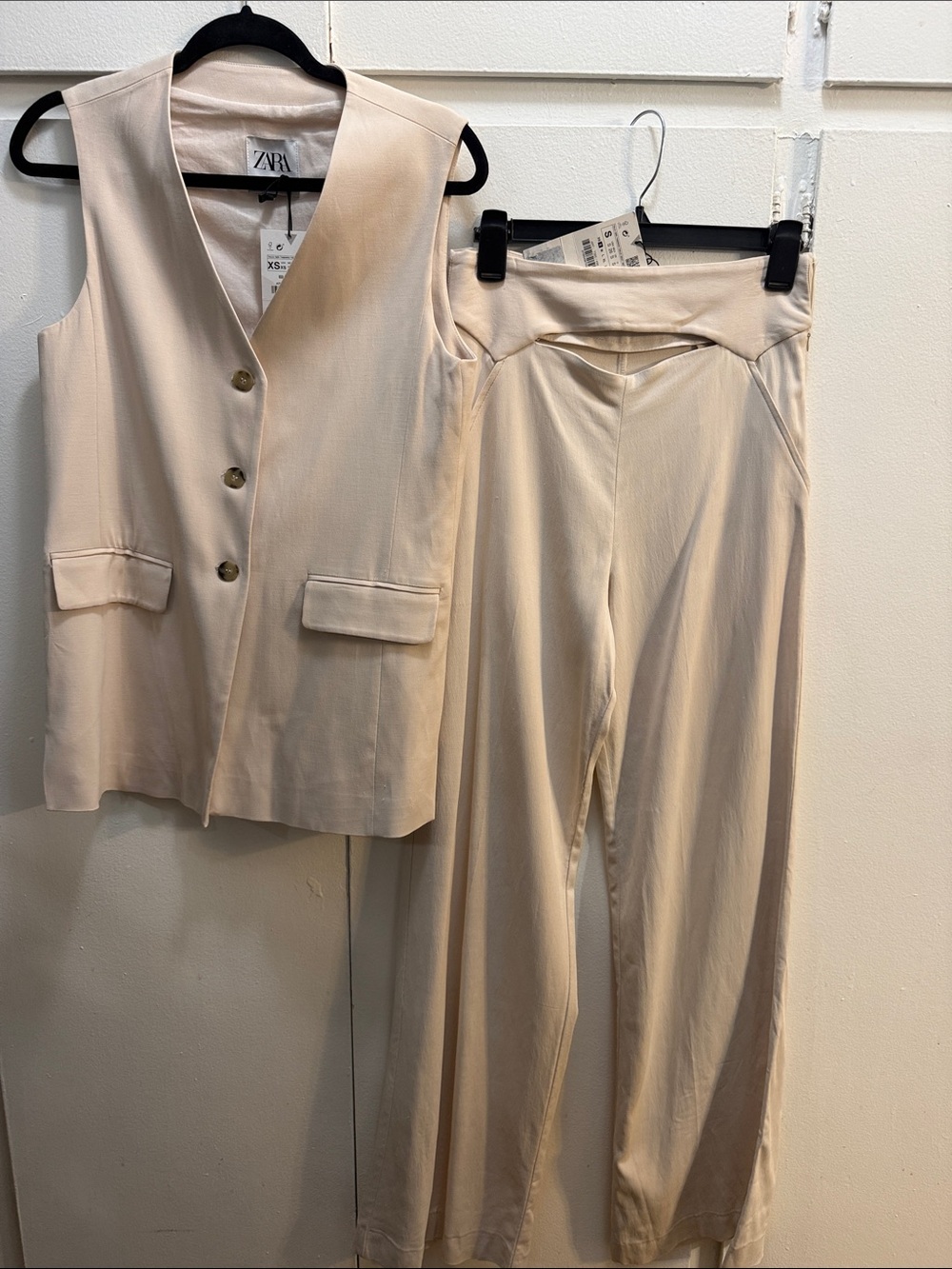 NWT Zara Beige Sleeveless Vest &  wide Pants coord Set - small